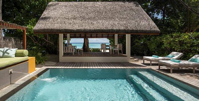 Pool, Oceanfront Bungalow mit Pool, Four Seasons Resort Maldives