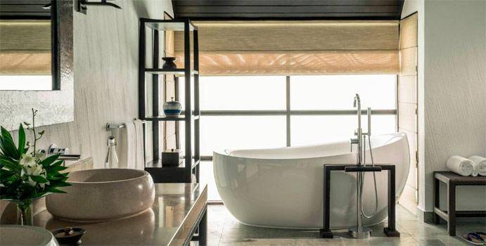 Bad, Sunrise Family Water Villa with Pool, Four Seasons Resort Maldives at Kuda Huraa
