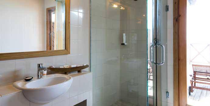 Water Villa, Fihalhohi Island Resort