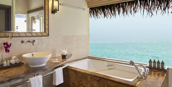 Badezimmer, Deluxe Lagoon Villa with Pool, Taj Exotica Maldives Resort & SPA