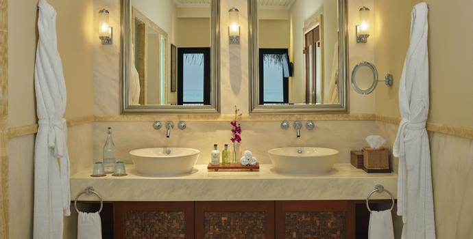 Badezimmer, The Rehendi Presidential Overwater Suite with Pool, Taj Exotica Maldives Resort & SPA