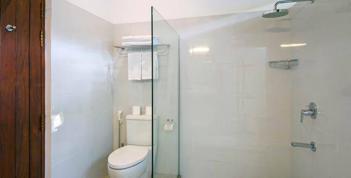 Dusche, Superior Bungalow, Summer Island Maldives