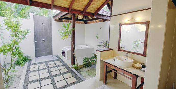 Bad, Strandbungalow Meerblick, ROBINSON Club Maldives