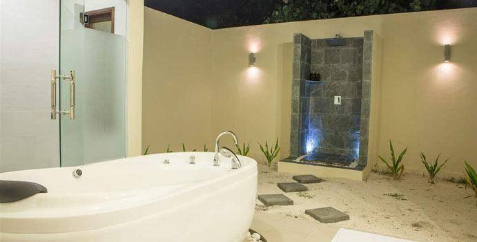 Bad, Garden Villa, Furaveri Maldives