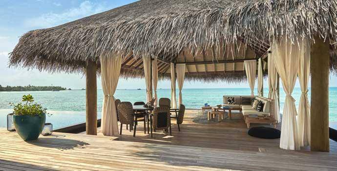 Terrasse, Three Bedroom Water Sunset Villa, Fairmont Maldives Sirru Fen Fushi