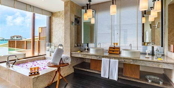 Badezimmer, Ocean Pool Suite with Slide, OZEN Reserve Bolifushi