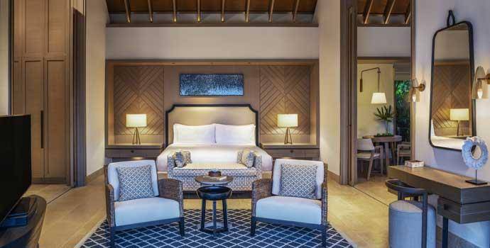 Schlafzimmer, King Grand Beach Villa with Pool, Waldorf Astoria Maldives Ithaafushi
