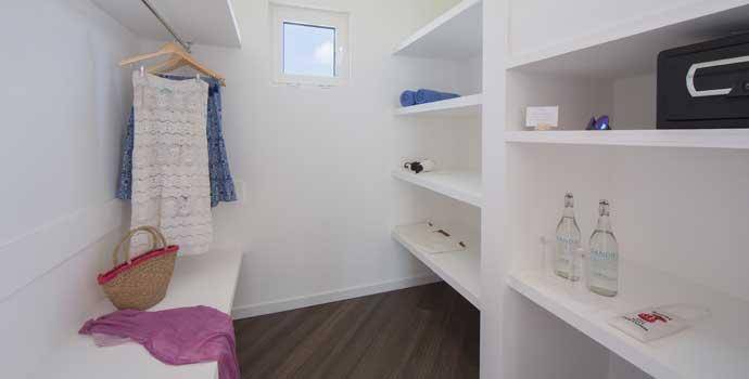 Beach Bungalow, Sandies Bathala