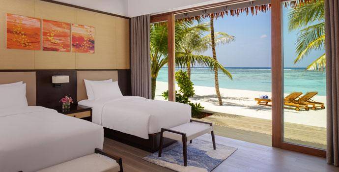 Schlafen, 2 Bedroom Beach Suite Villa with Private Pool, Radisson Blu Resort Maldives