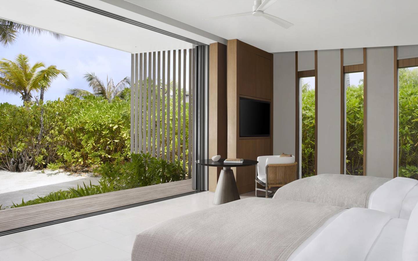 The_Ritz_Carlton_Maldives_Fari_Islands_Two_Bedroom_Beach_Pool_Villa_Schlafen