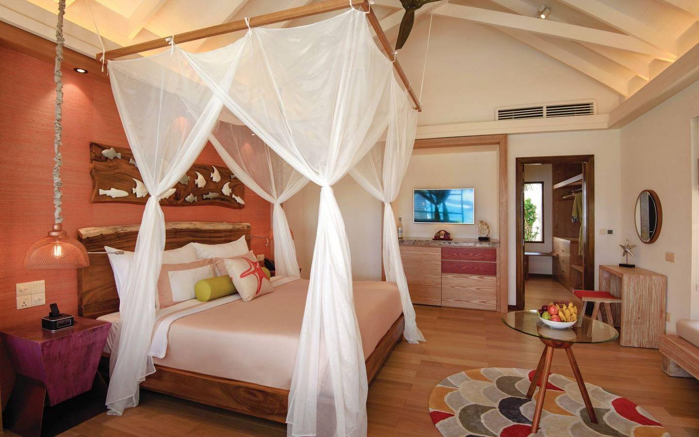 oblu-select-at-sangeli-maldives-beachvilla-bedroom