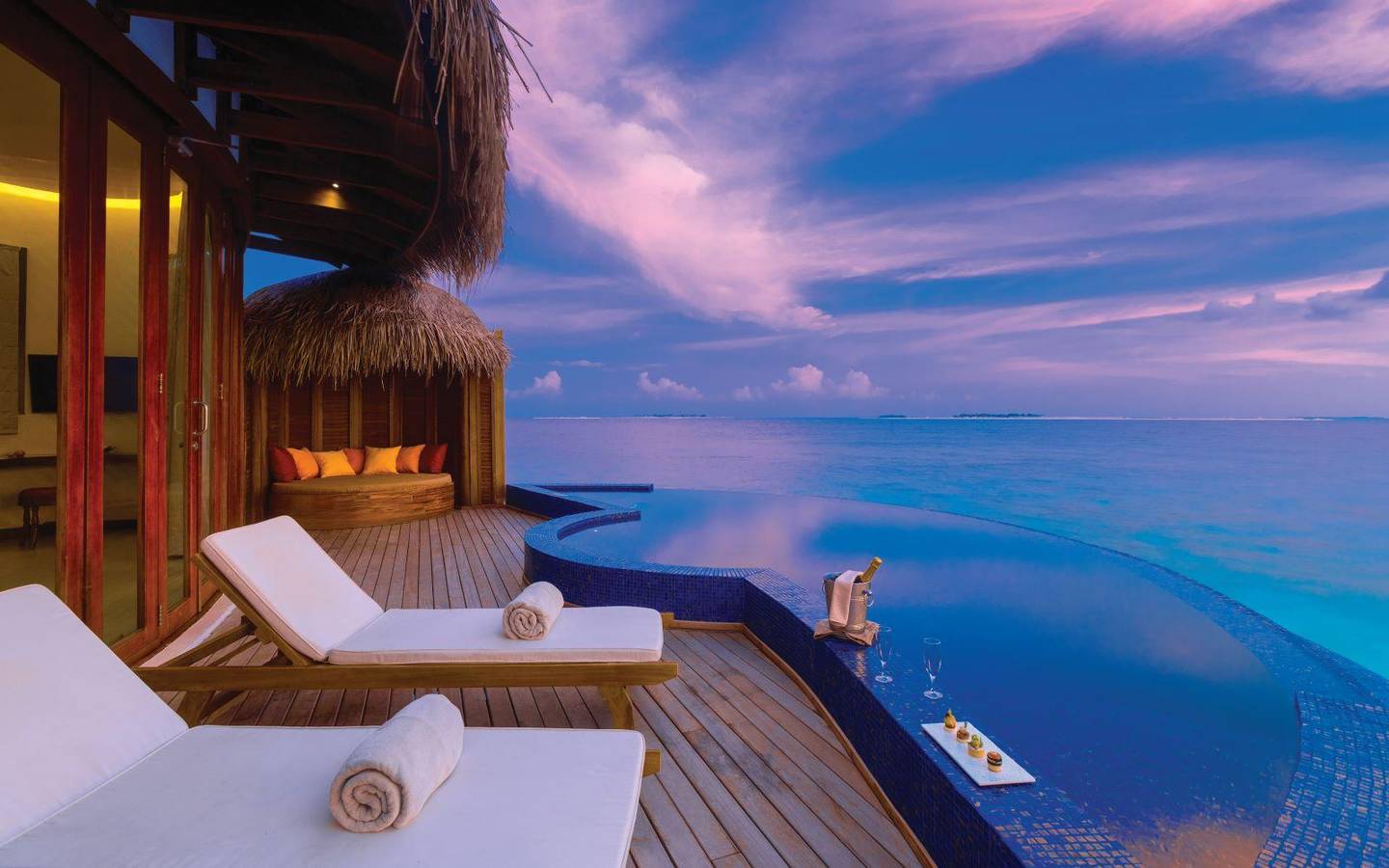 oblu-select-at-sangeli-maldives-honeymoon-select-ocean-villa-sundeck-eveneing