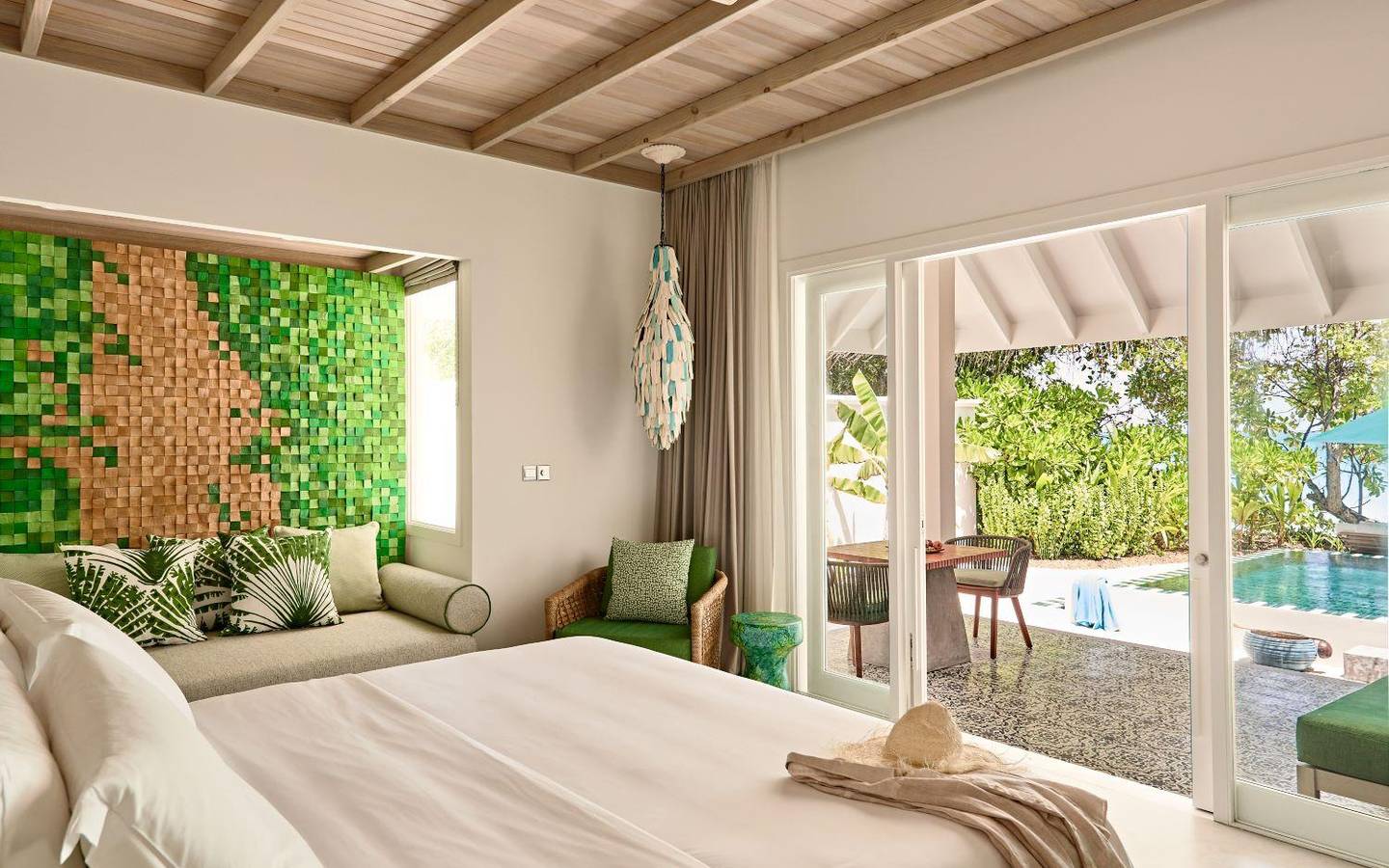 Seaside Finolhu, Baa Atoll, Maldives, Beach Pool Villa, Schlafzimmer