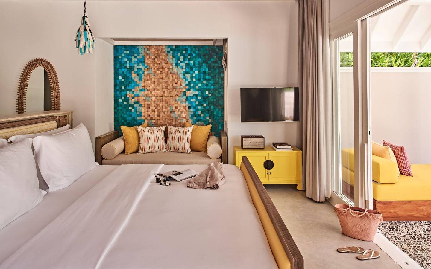 Seaside Finolhu, Baa Atoll, Maldives, Two Bedroom Beach Pool Villa, Schlafzimmer
