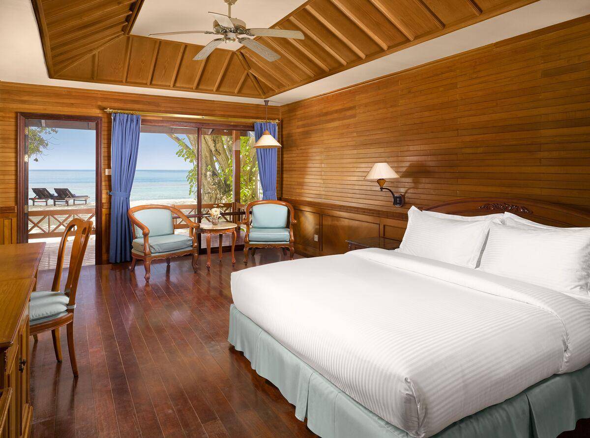 Schlafen, Two-bedroom, Family Beach Villa, Royal Island