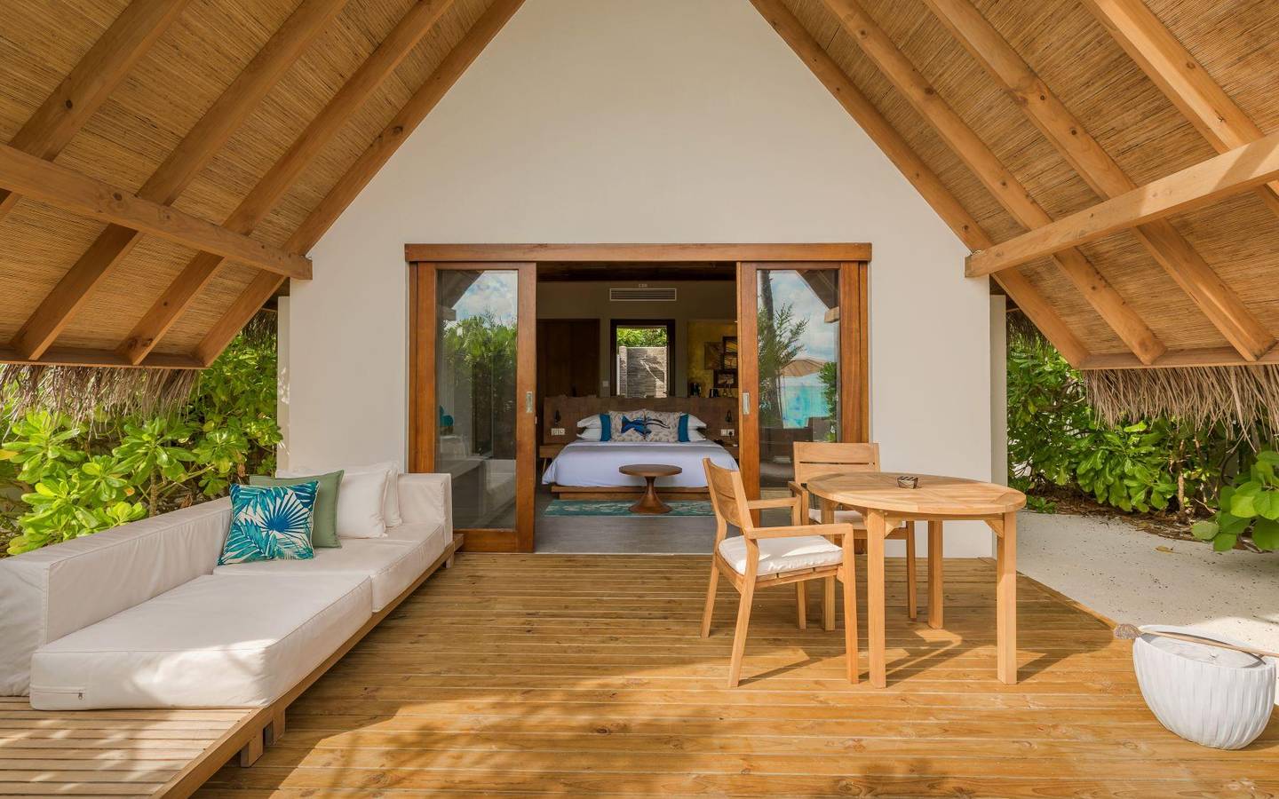 Fushifaru Maldives, Beach Villa Sunset, Sonnendeck