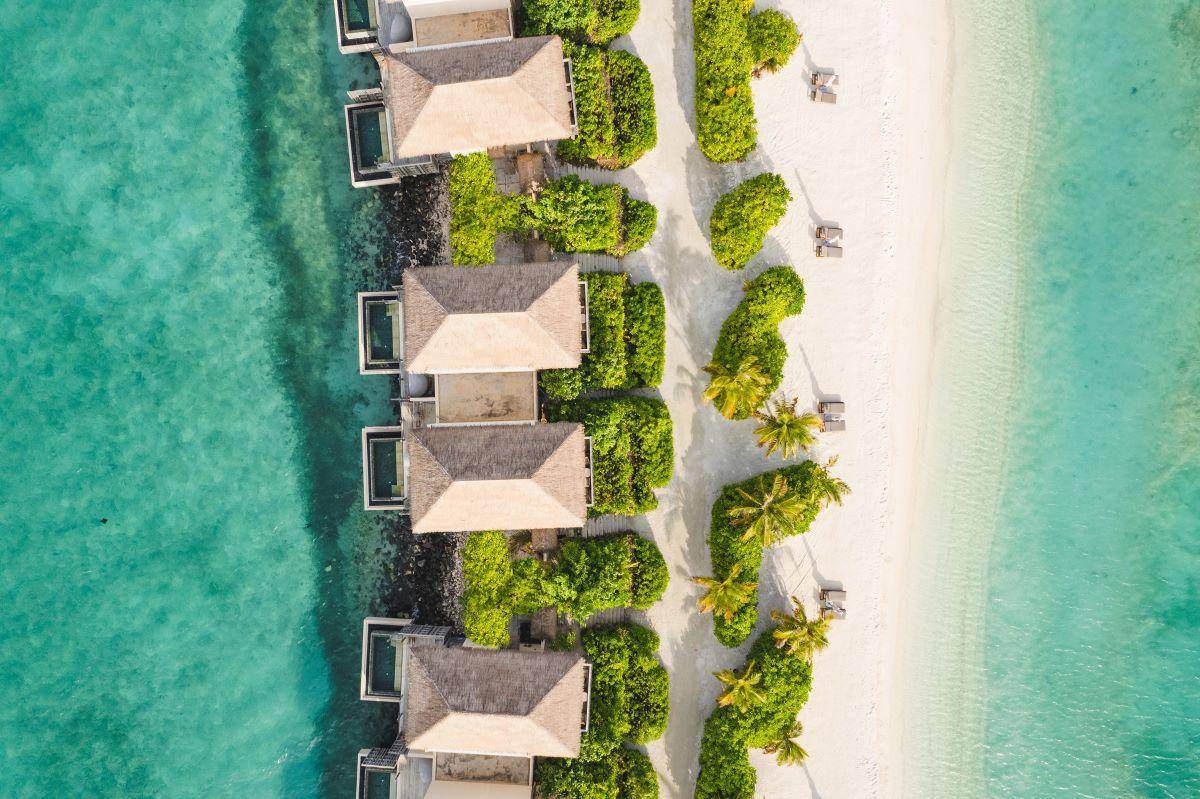 InterContinental Maldives Maamunagau Resort, Two Bedroom Family Lagoon Pool Villa, Luftaufnahme