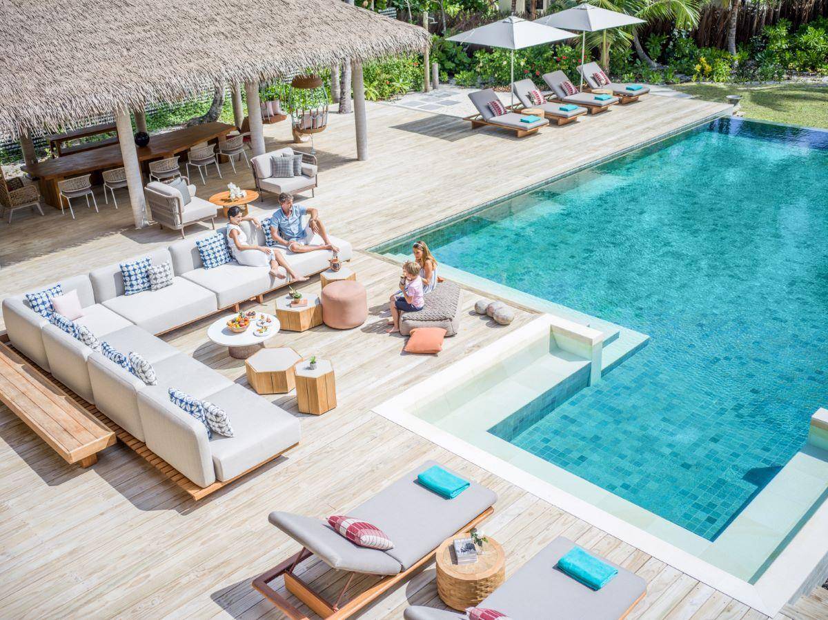 InterContinental Maldives Maamunagau Resort, Three Bedroom Royal Beachfront Residence, Pool