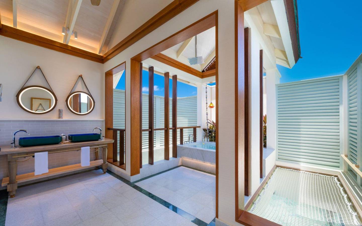 oblu-select-lobigili-nest-water-villa-bathroom
