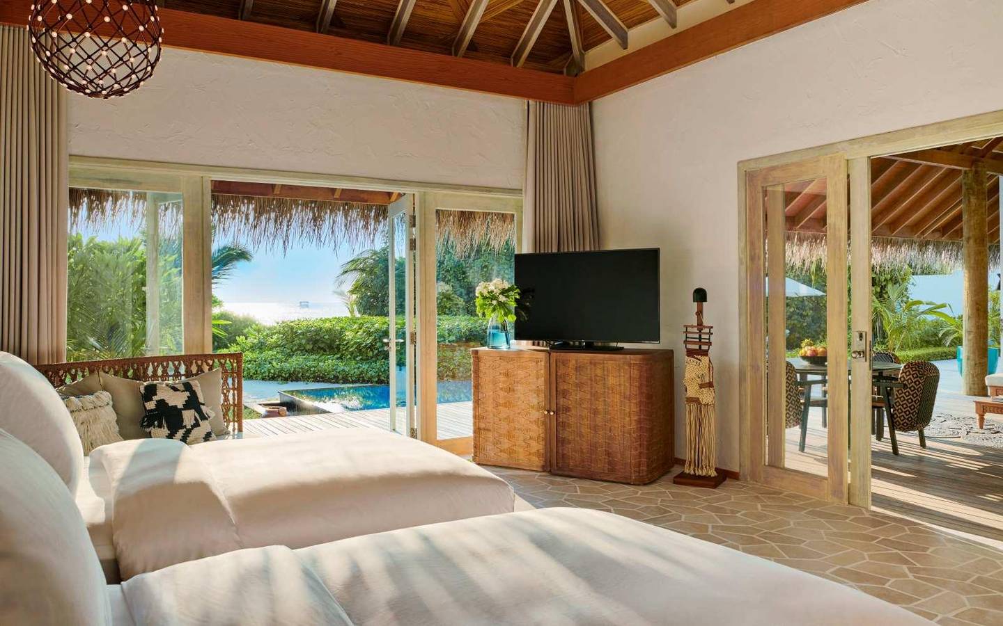 Three Bedroom Beach Sunset Villa