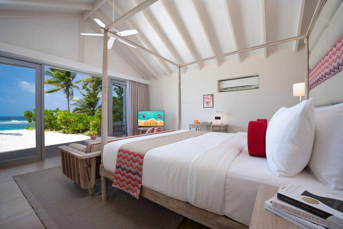 Cora Cora Maldives, Beach Villa, Schlafzimmer mit Meerblick