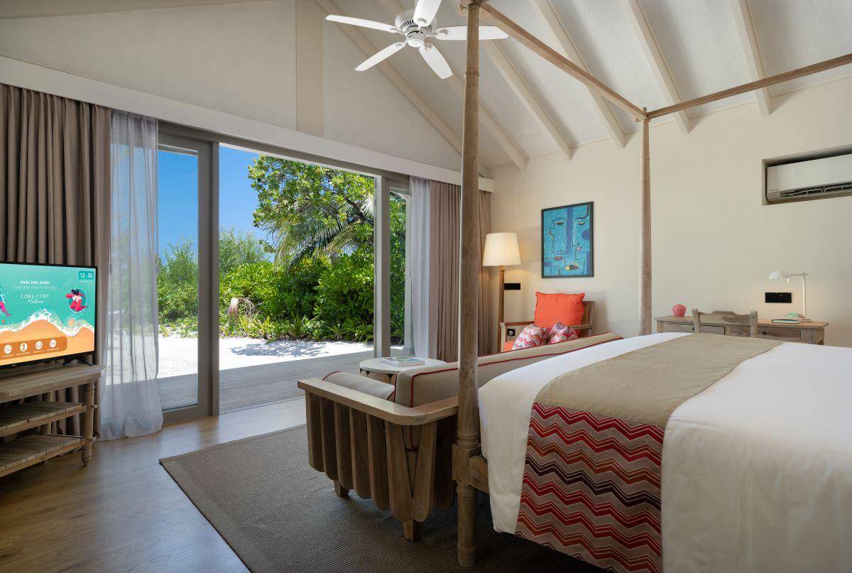 Cora Cora Maldives, Two Bedroom Family Beach Villa, Schlafzimmer mit King-Size Bett