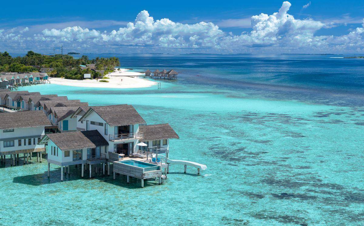Cora Cora Maldives, Two Bedroom Lagoon Pool Villa, Luftbild von Wasservillen