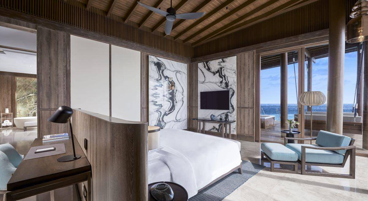 Park Hyatt Maldives Hadahaa, Kiaali Residence, Schlafzimmer mit Schreibtisch