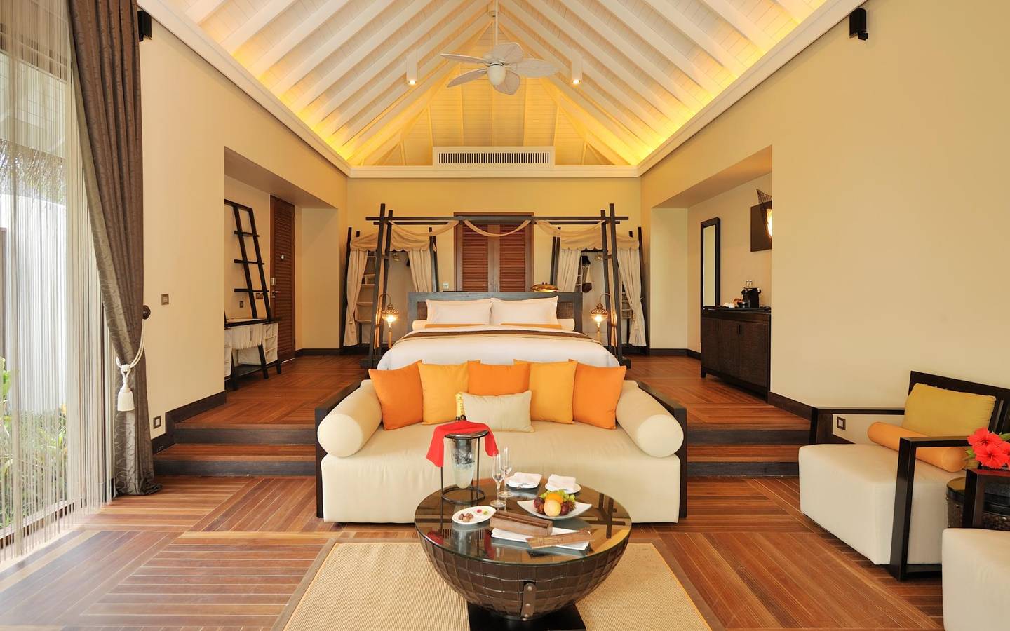 Ayada Maldives, Malediven, Sunset Beach Suite, Schlafzimmer