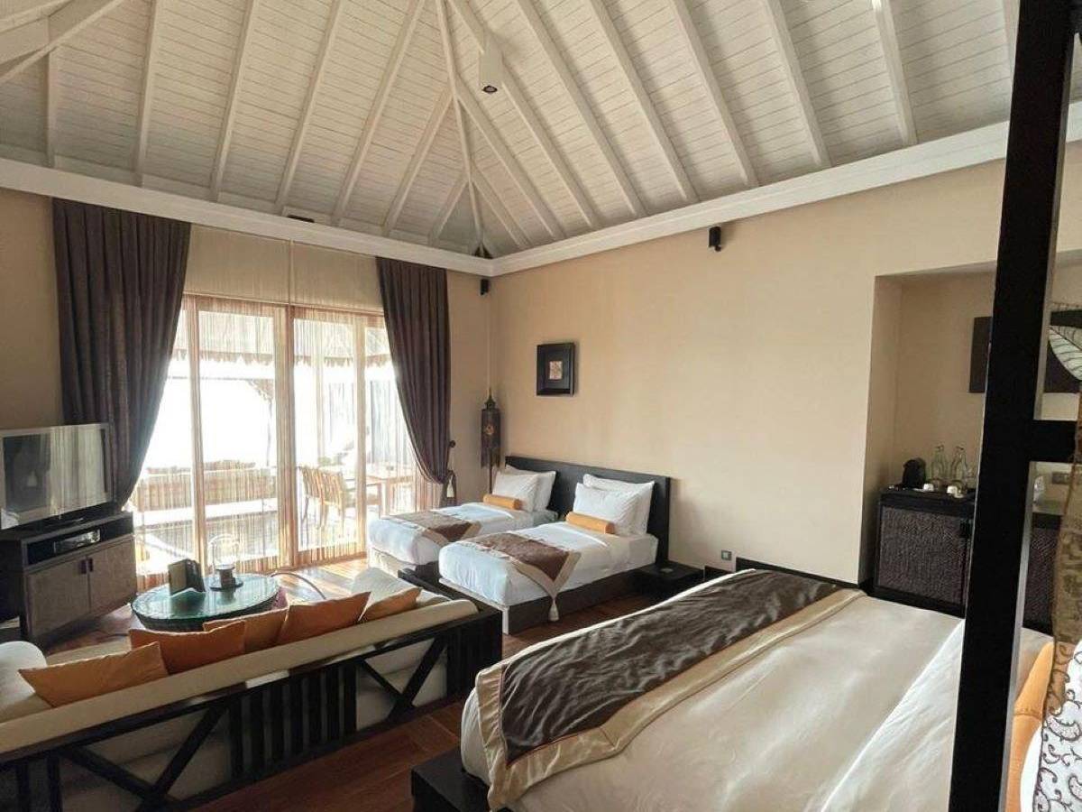 Ayada Maldives, Malediven, Sunset Family Lagoon Suite with Pool, Schlafzimmer