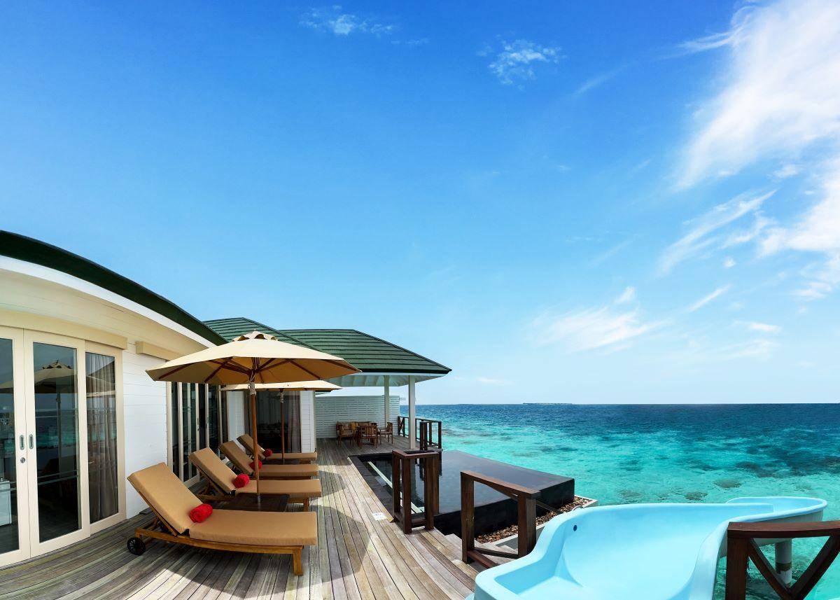 Siyam Wold Maldives, Malediven, Water Pavilion with Pool and Slide, Terrasse