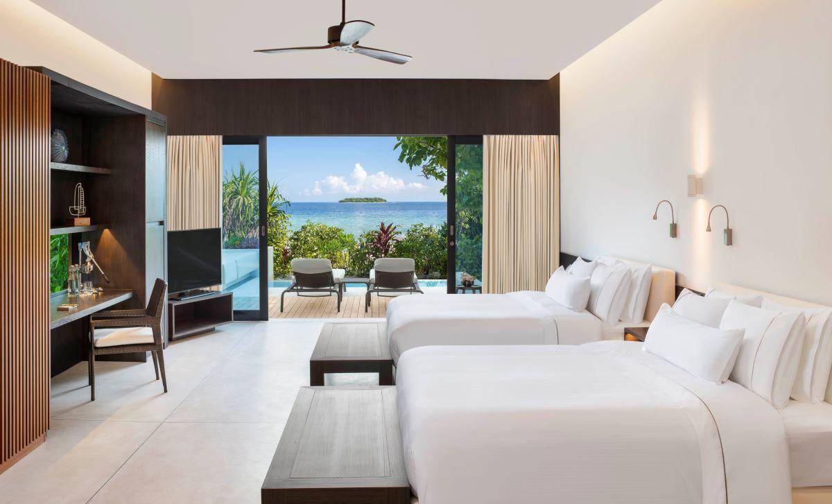 The Westin Maldives Miriandhoo Resort, Malediven, Family Beach Villa Pool, Schlafzimmer