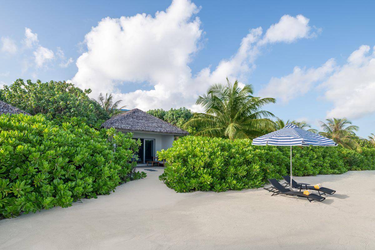 Le Méridien Maldives Resort & Spa, Malediven, Beach Villa, Außenansicht