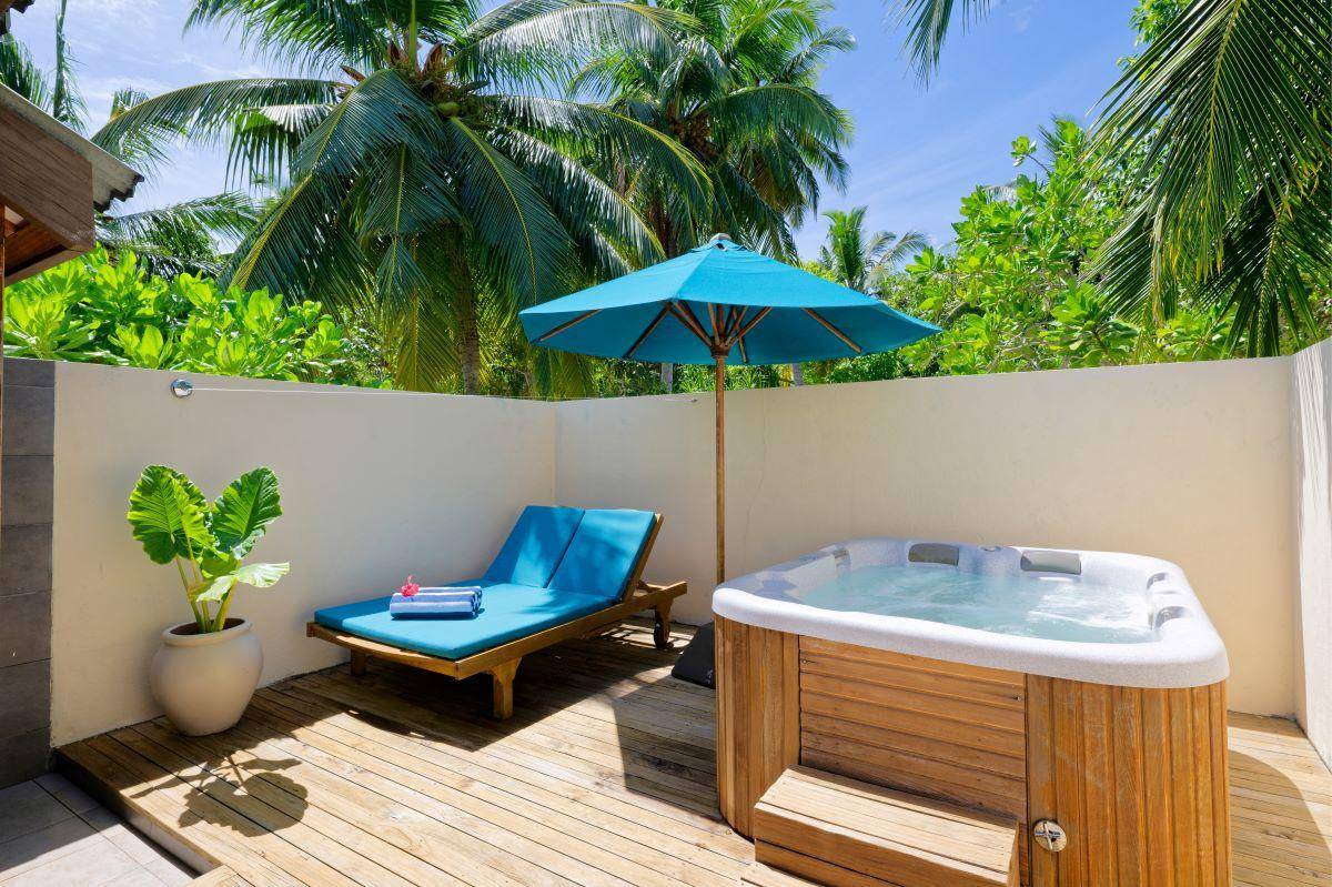 Premium Beach Villa with Whirlpool