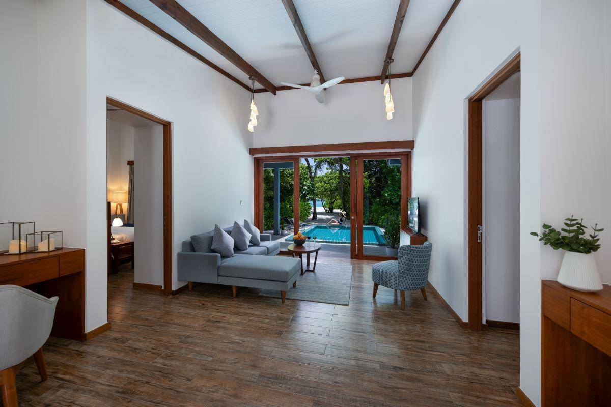 Ifuru Island Maldives, Malediven, Sunset 2 Bedroom Beach Villa with Pool, Sofaecke