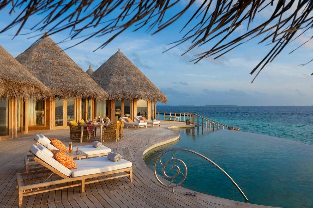 The Nautilus, Malediven, The Nautilus Retreat with a Private Infinity Pool, Terrasse mit Infinity Pool
