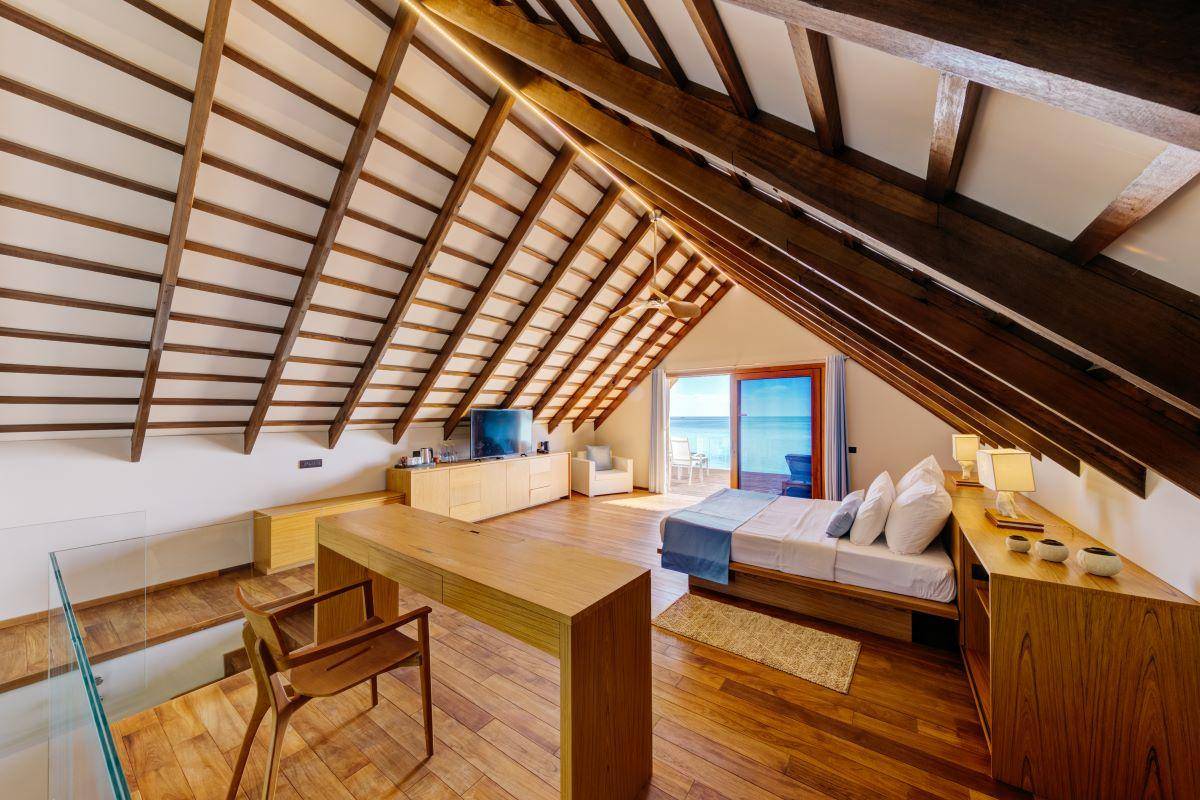 Cinnamon Velifushi Maldives, Malediven, Superior Beach Loft, Schlafzimmer mit Meerblick