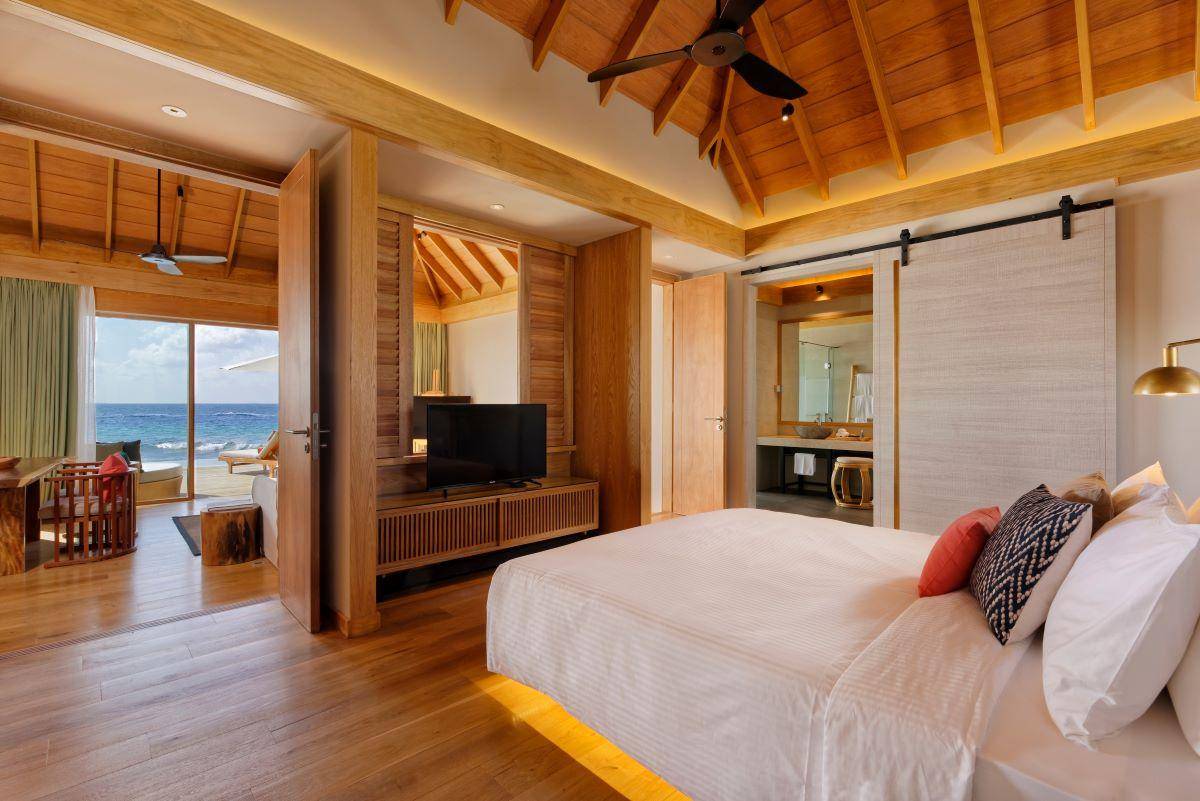Emerald Faarufushi Resort & Spa, Malediven, Superior Water Villa with Pool, Schlafzimmer
