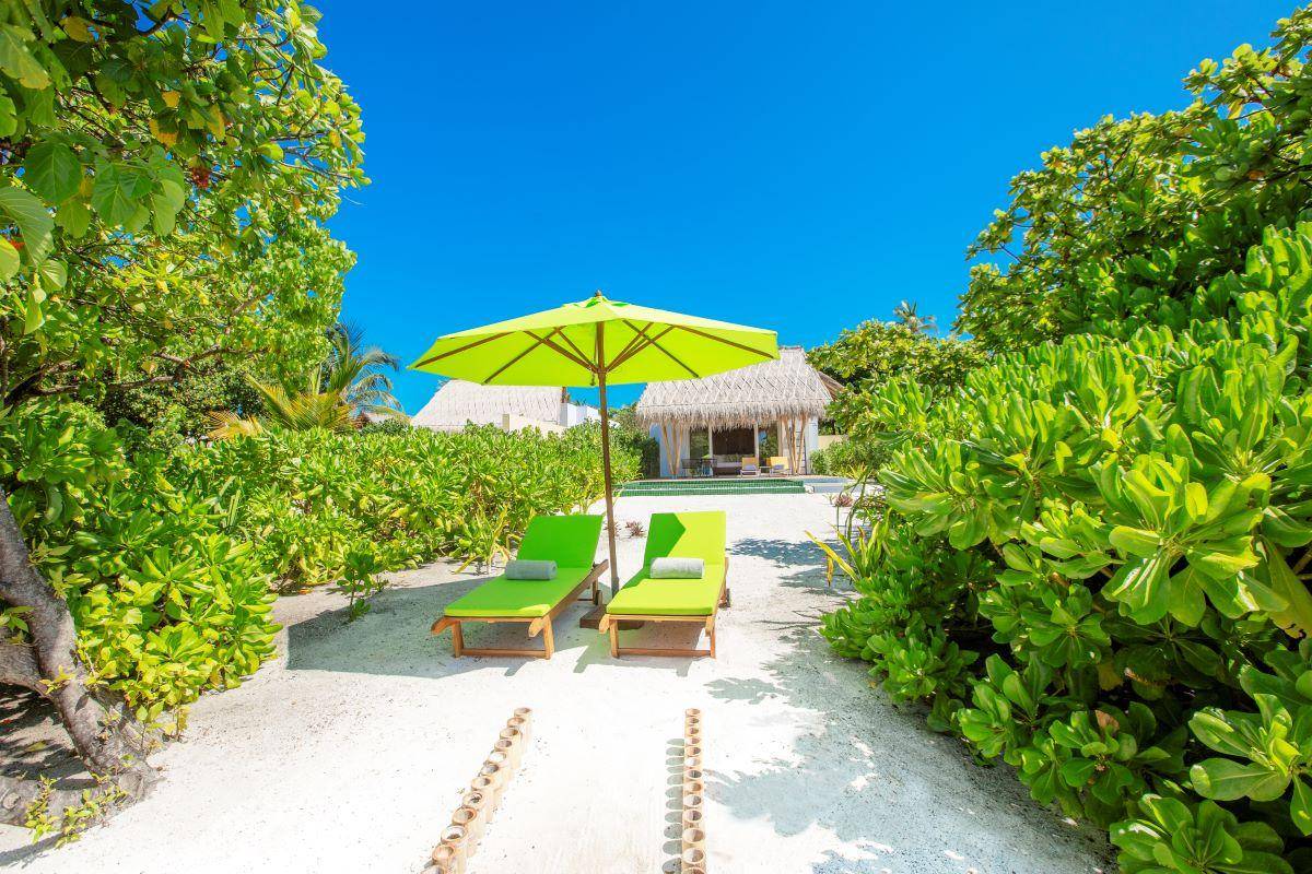 Emerald Maldives Resort & Spa, Malediven, Beach Villa with Pool, Strand