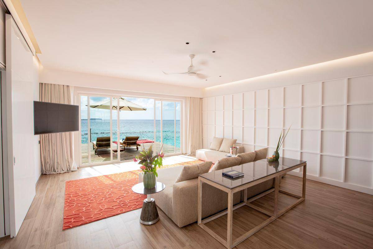 Emerlad Maldives Resort & Spa, Malediven, Superior Water Villa with Pool, Wohnzimmer