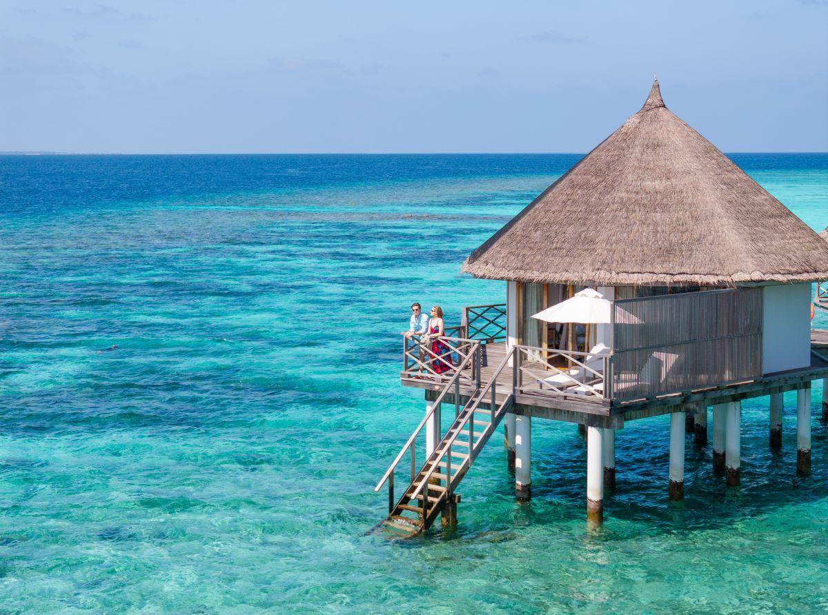 Angaga Island Resort & Spa, Malediven, Superior Water Bungalow, Außenansicht