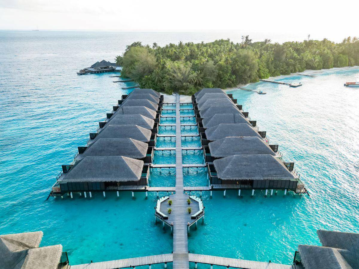 Coco Bodu Hithi, Malediven, Escape Water Villa, Luftaufnahme