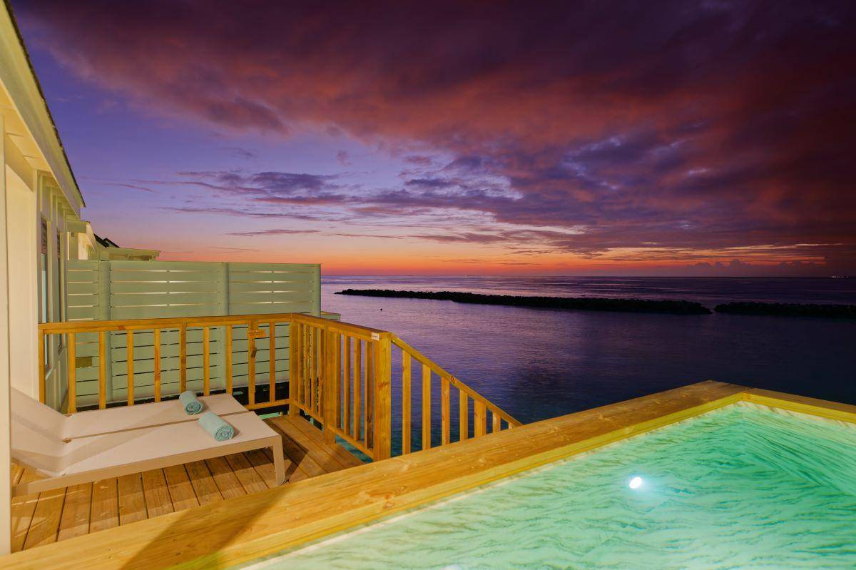 OBLU NATURE Helengeli by SENTIDO, Malediven, Sunrise Water Villa with Pool, Pool