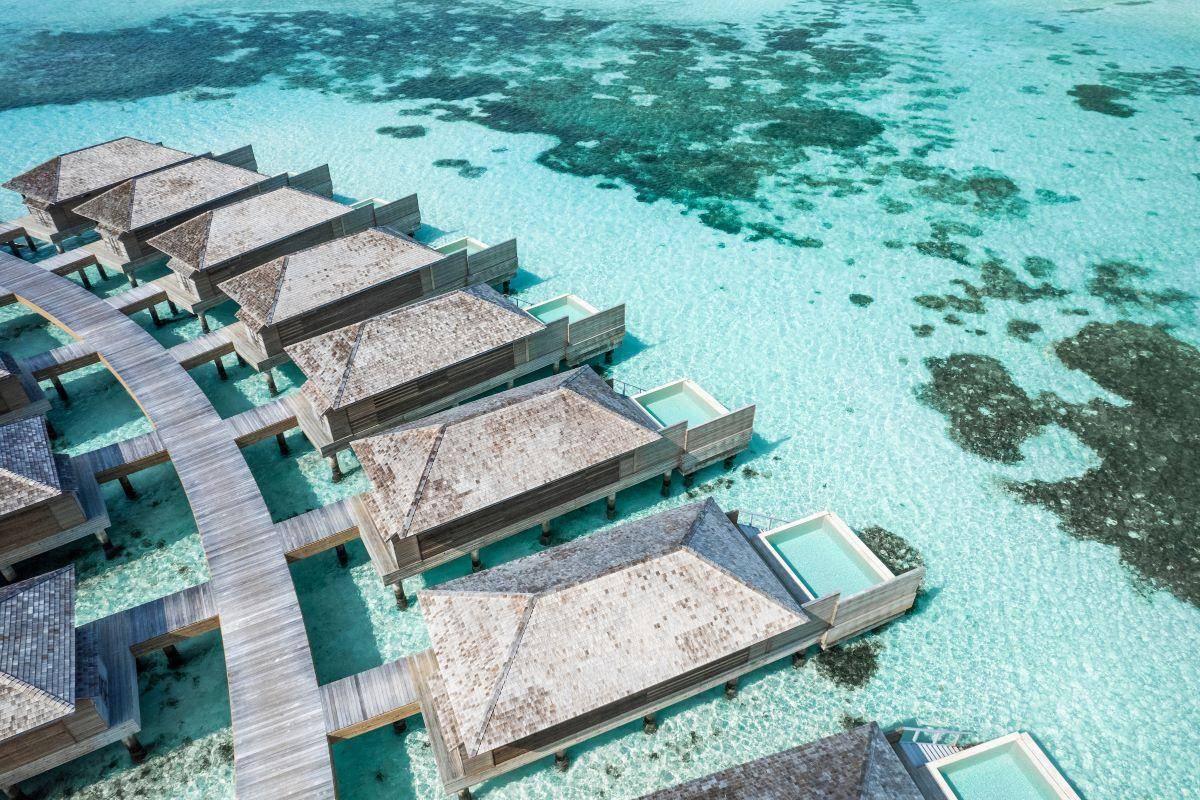 Jawakara Islands Maldives, Malediven, Mabin Water Pool Villa, Villen von oben