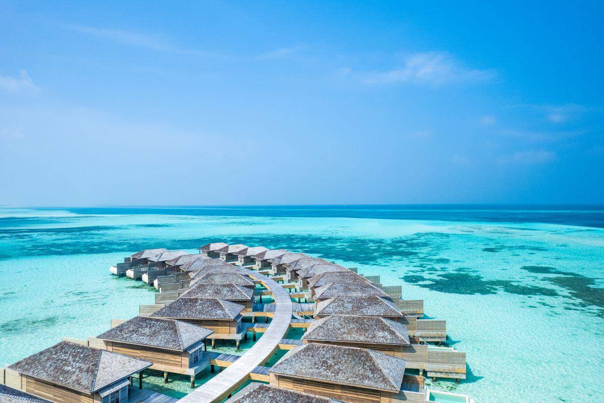 Jawakara Islands Maldives, Malediven, Dheru Water Pool Villa, Luftaufnahme Wasservillen