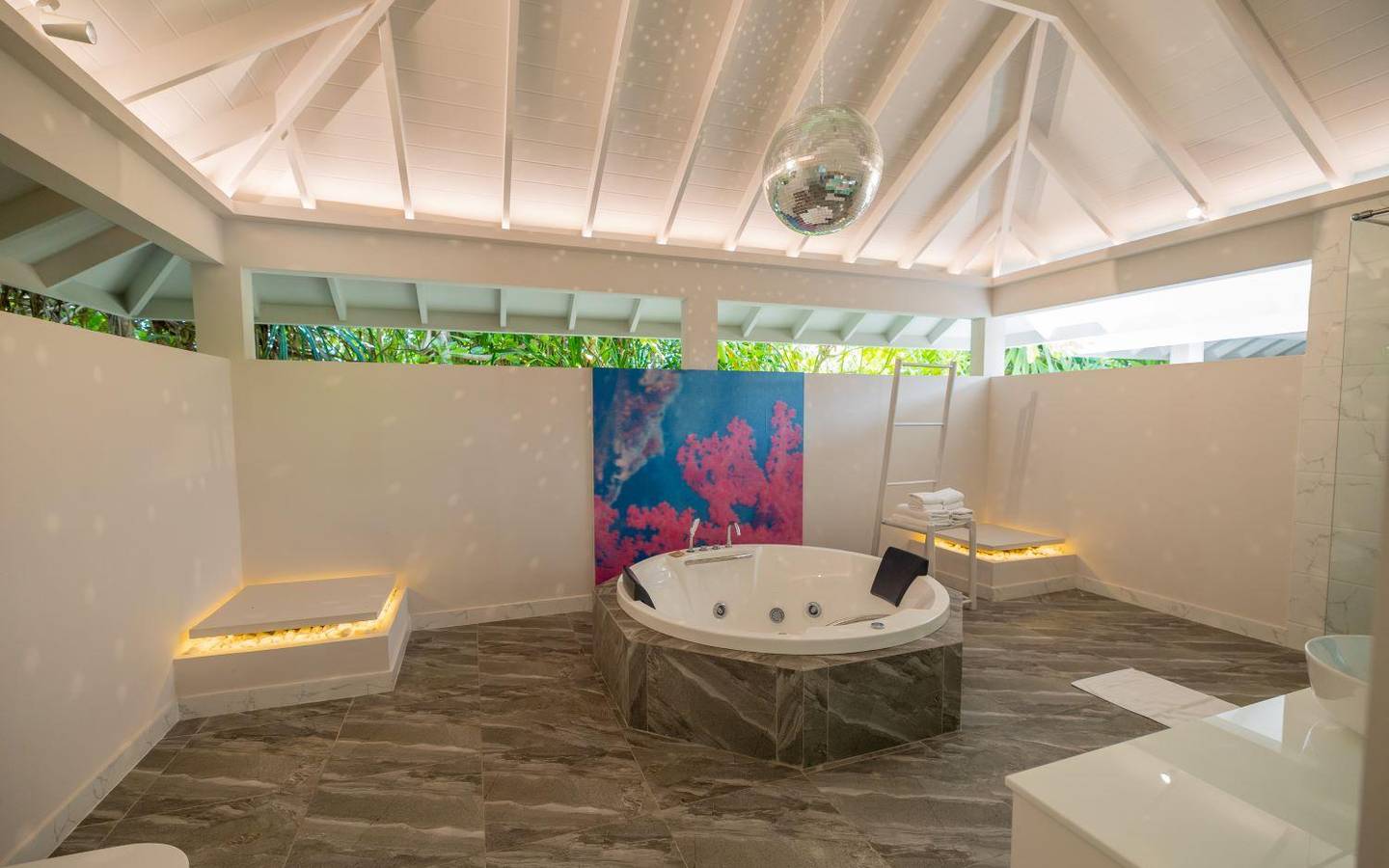 2 Bedroom Lagoon Beach Villa