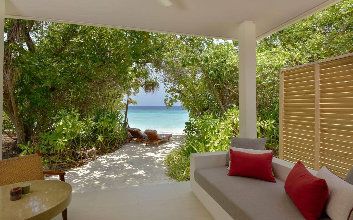 Deluxe Beach Bungalow