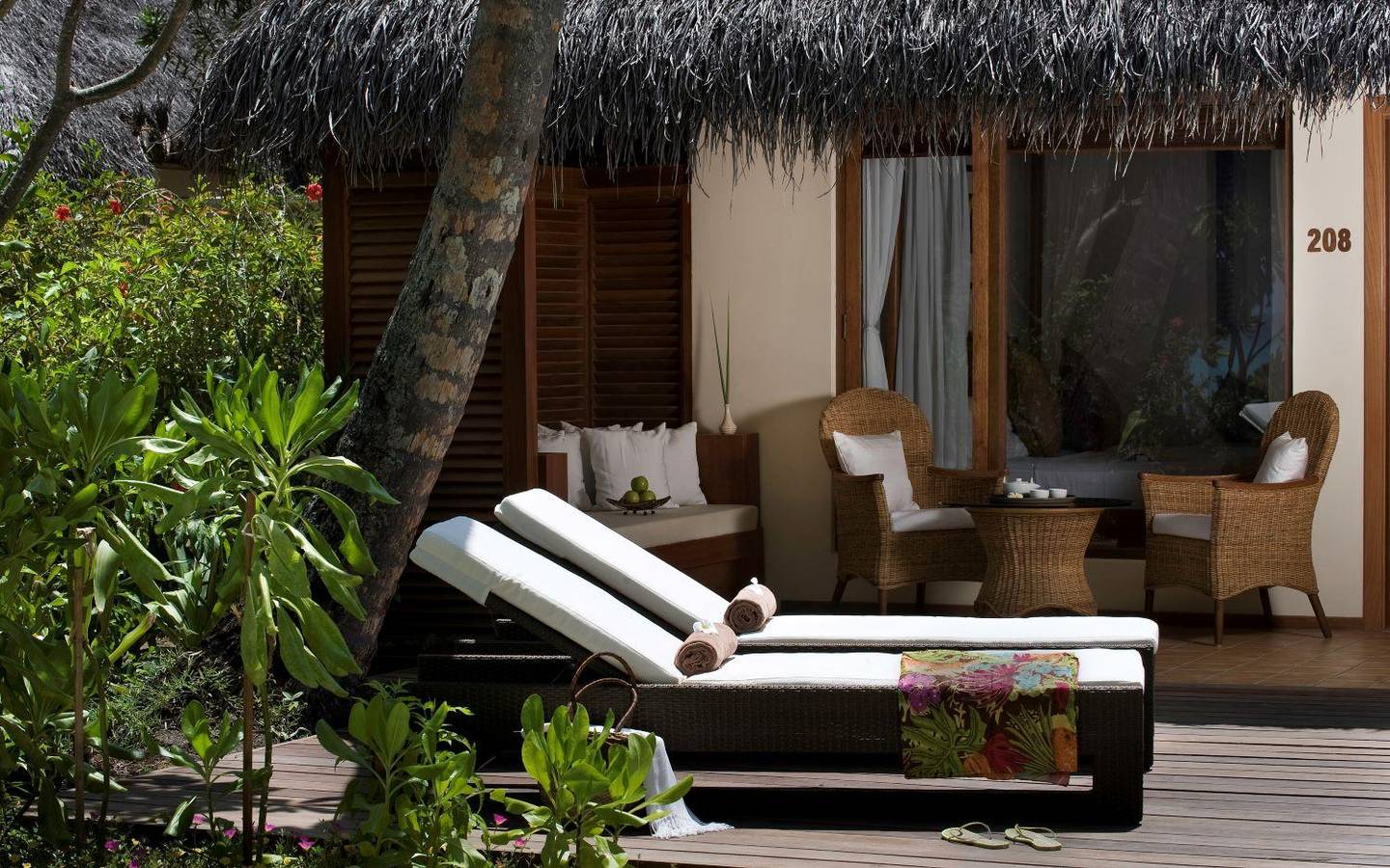 Deluxe Beach Villa
