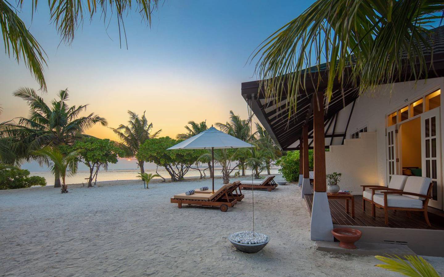 Sunset Beach Villas