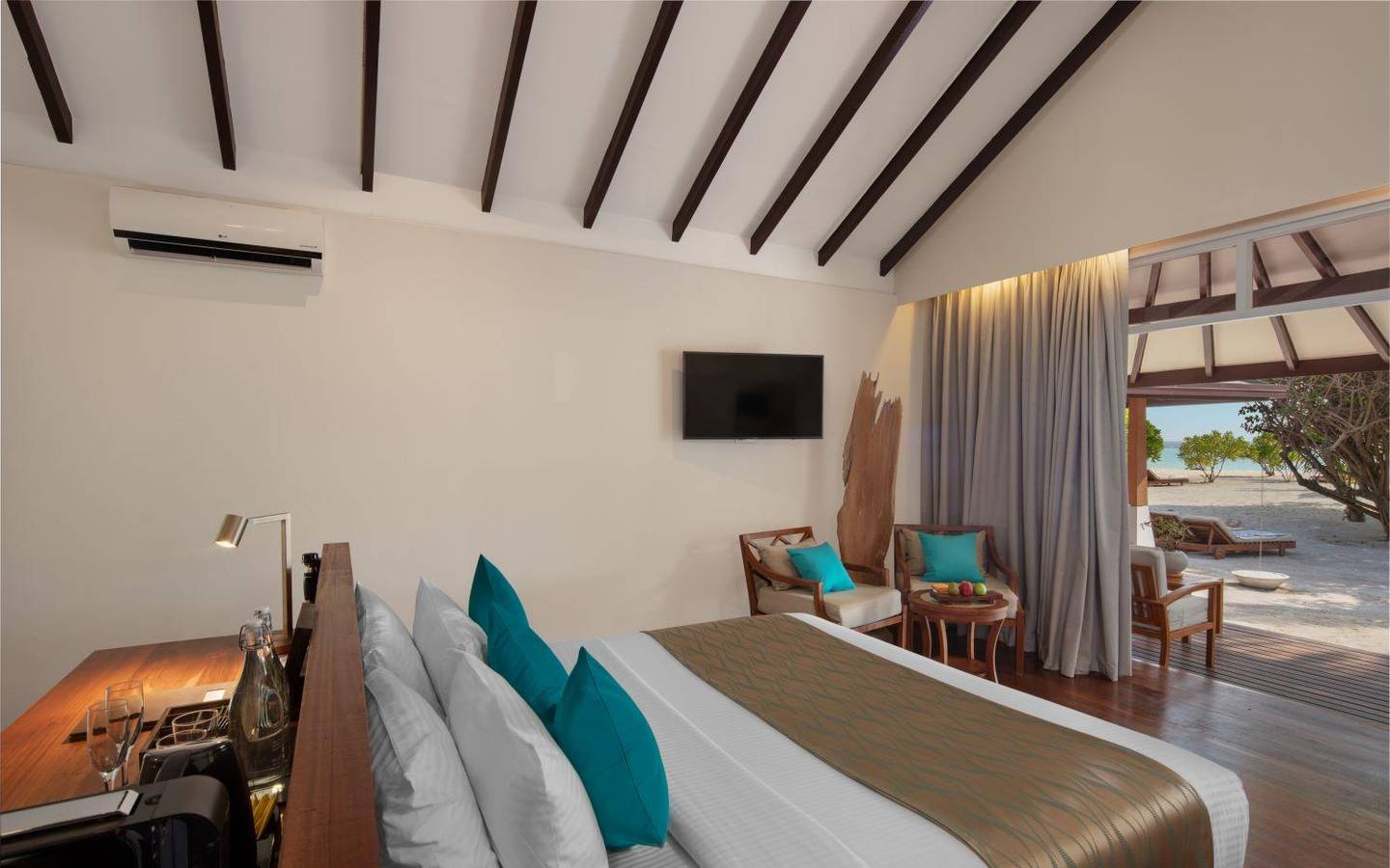 Deluxe Family Beach Villa